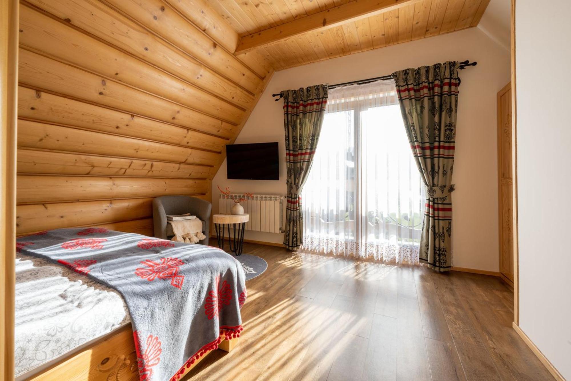Lux-House & Jacuzzi Sauna Zakopane Buitenkant foto